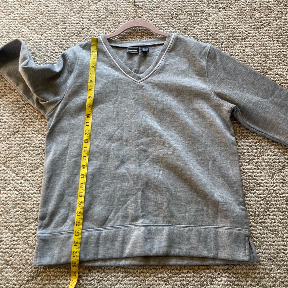 Bobbie Brooks Gray V-Neck Sweatshirt